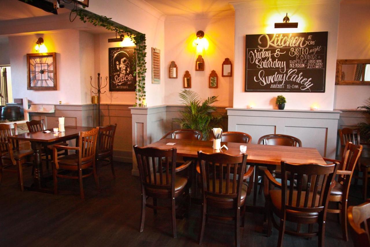 Rowton Poplars Hotel Chester Esterno foto