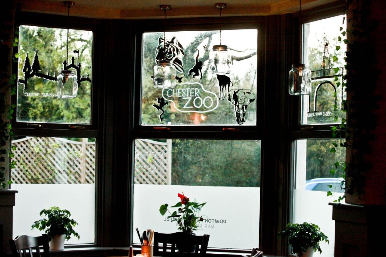 Rowton Poplars Hotel Chester Esterno foto