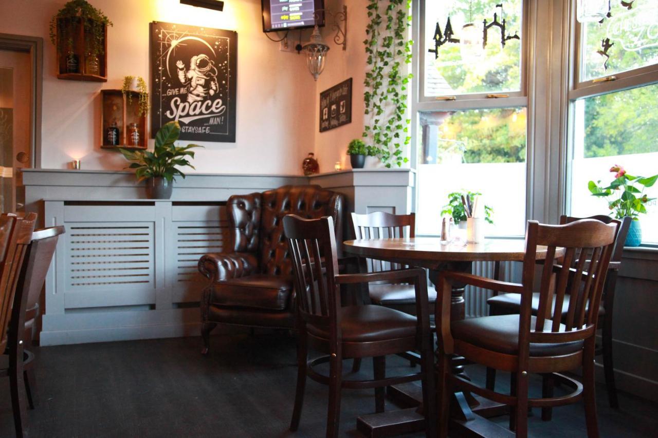 Rowton Poplars Hotel Chester Esterno foto