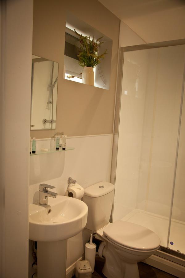Rowton Poplars Hotel Chester Esterno foto