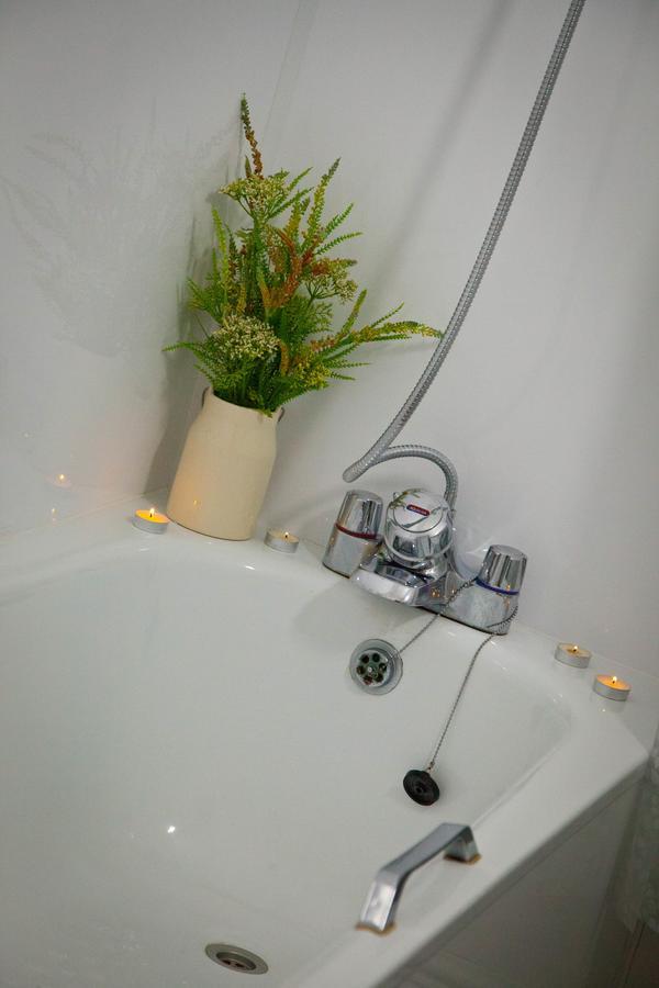 Rowton Poplars Hotel Chester Esterno foto